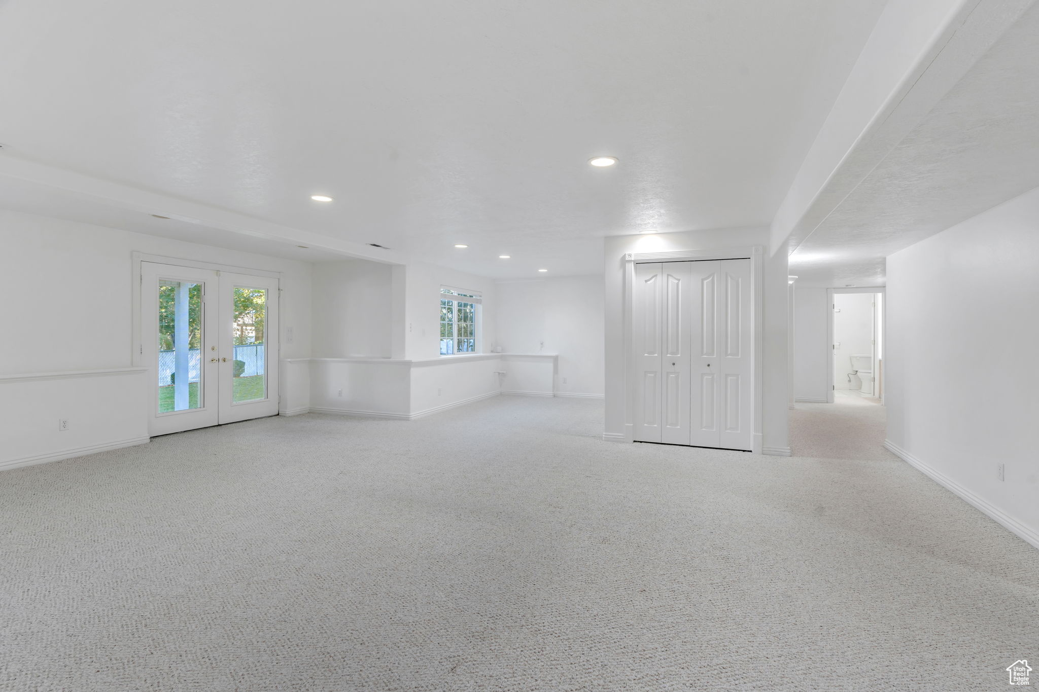 WILLOW RUN - Residential