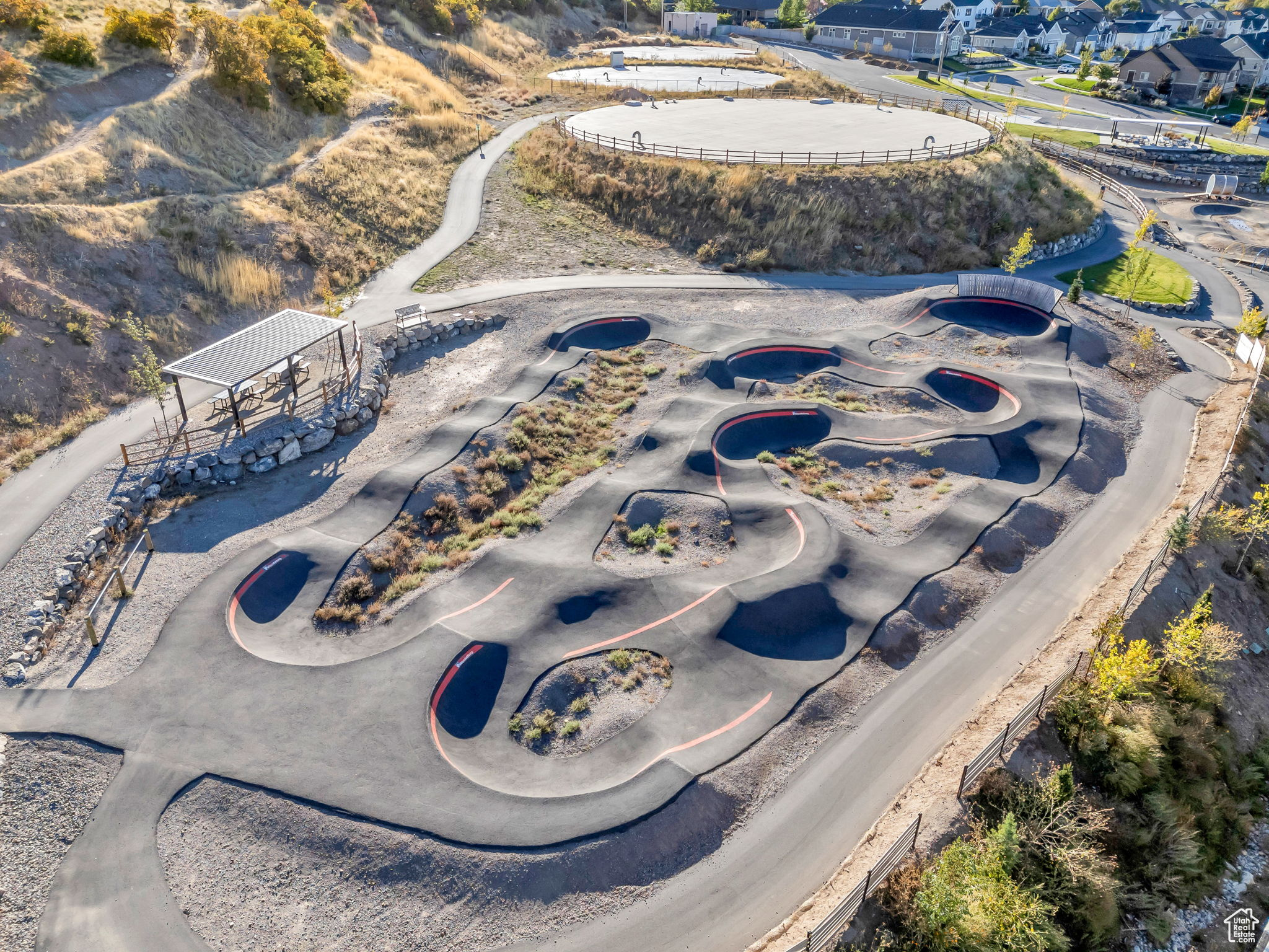 WILLOW RUN - Residential