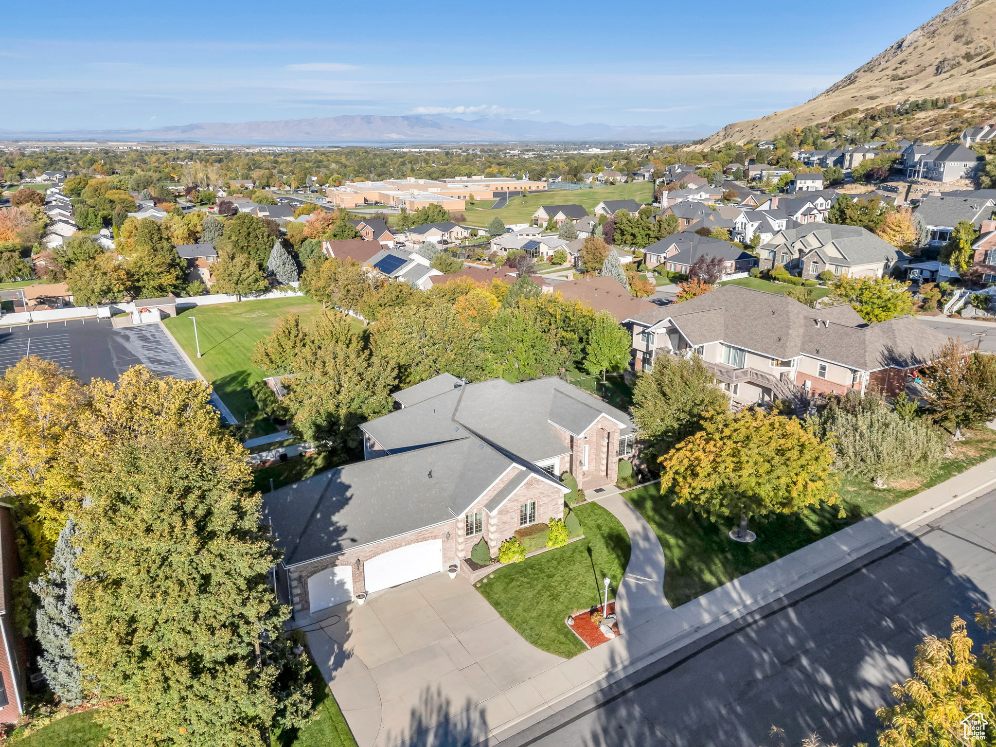 WILLOW RUN - Residential