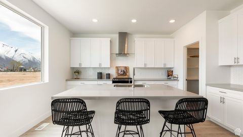 Tiny photo for 21 S CRIMSON WAY #310, Mapleton, UT 84664 (MLS # 2109738)