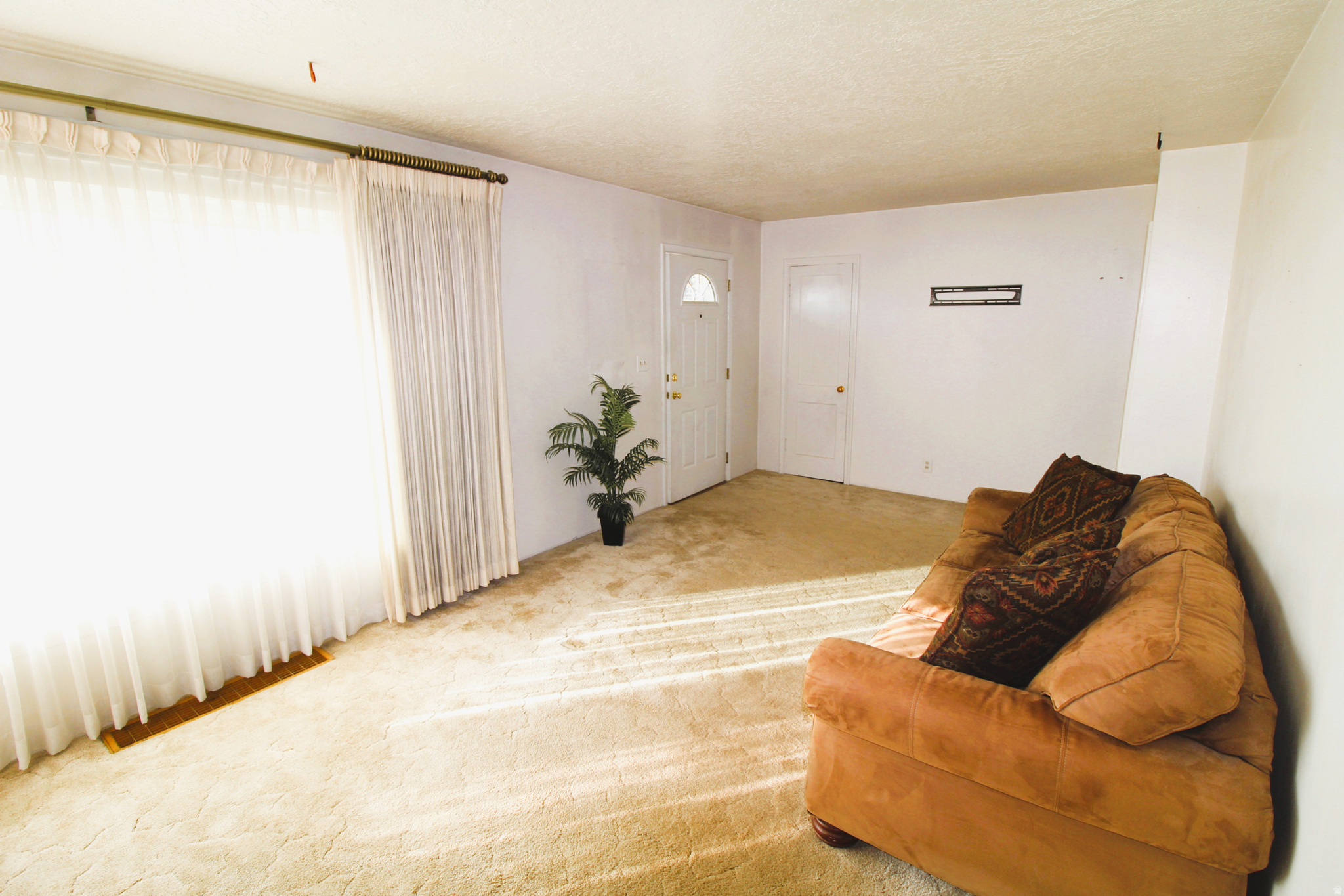 EL RANCHO - Residential