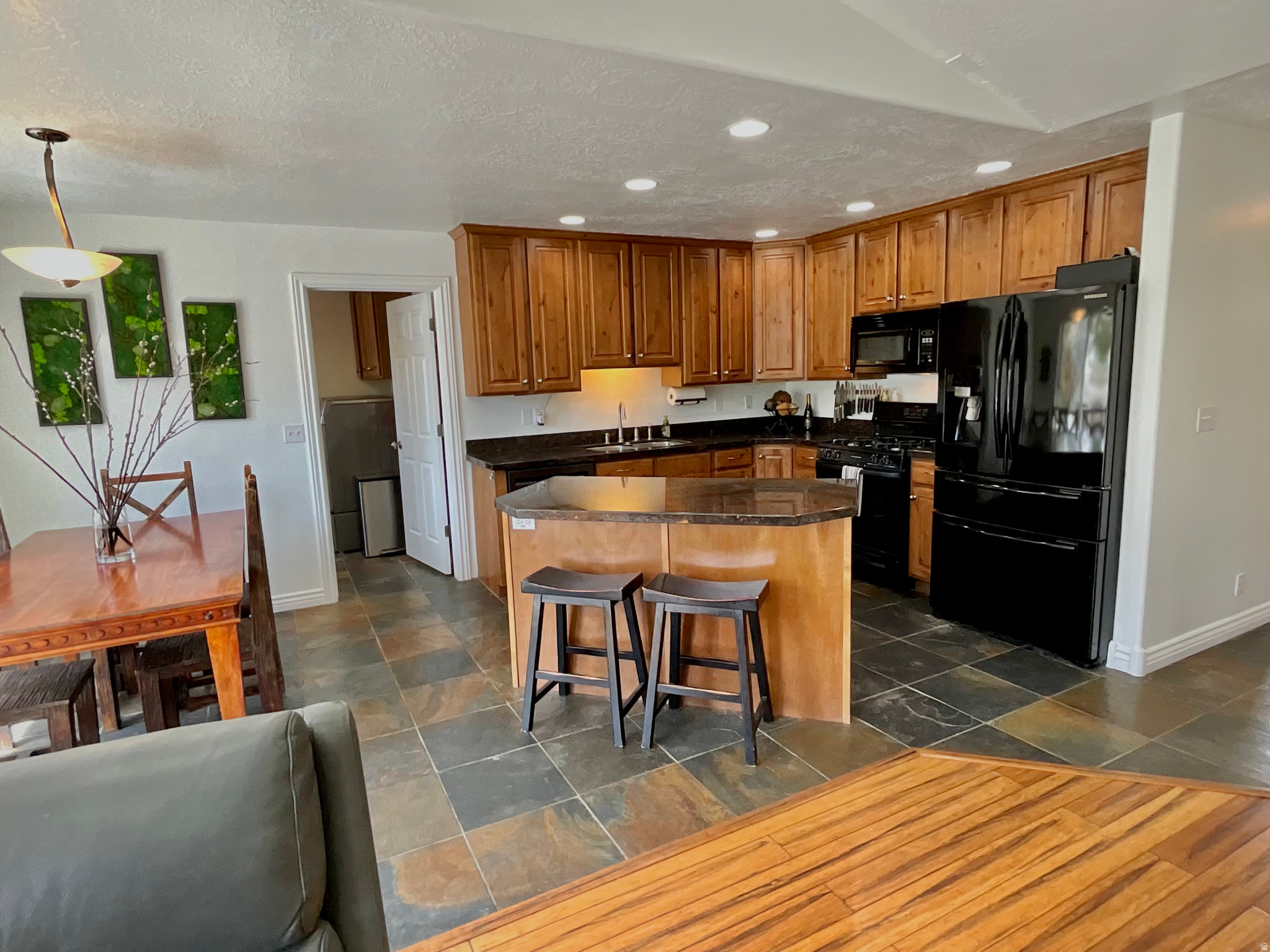 PHEASANT VILLAGE - Residential