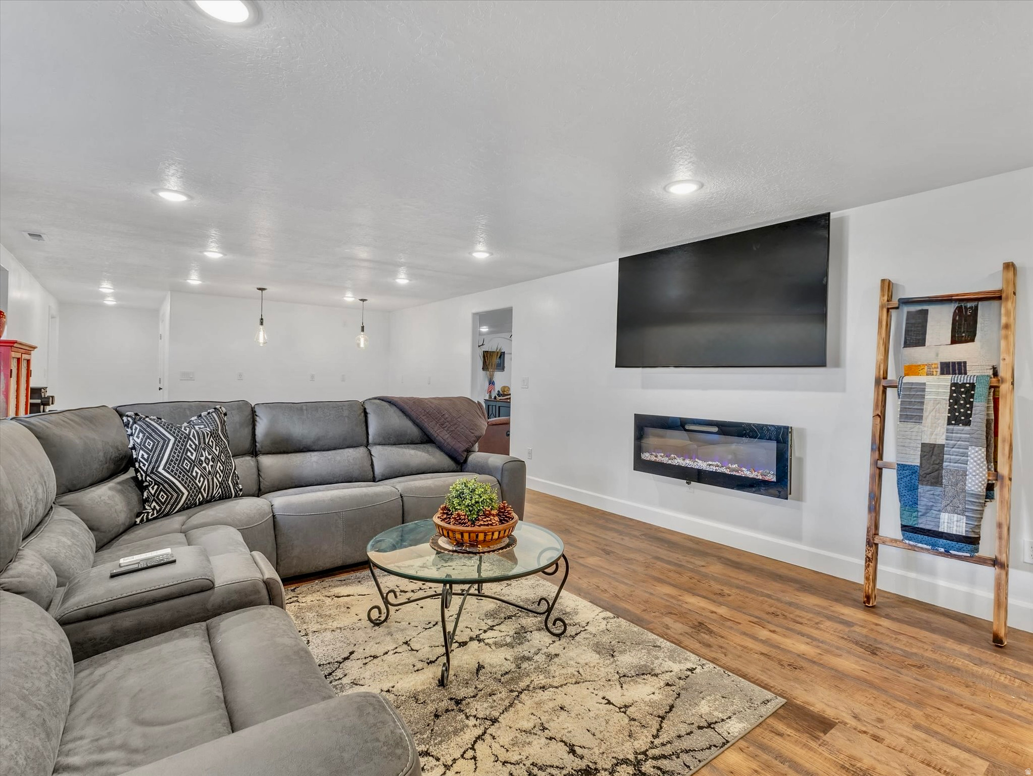 PHEASANT VILLAGE - Residential