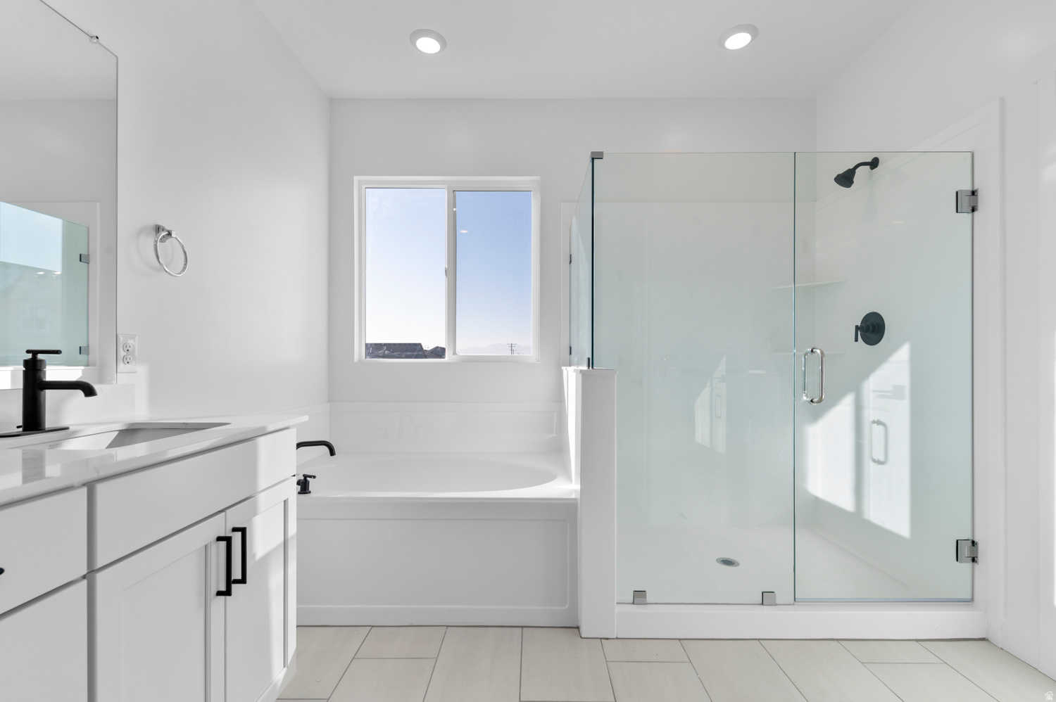 MOUNTAINSIDE ESTATES - Residential