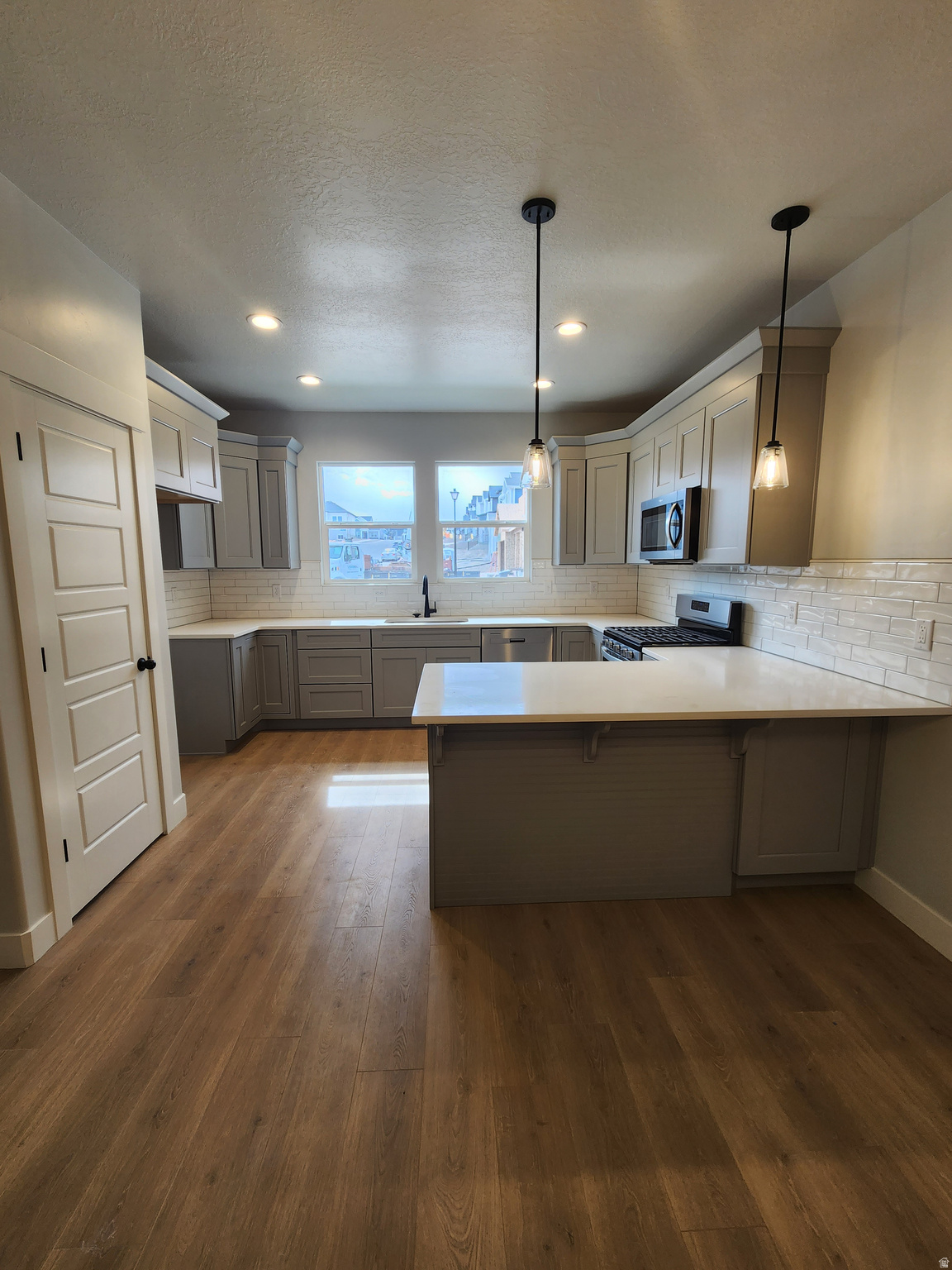 GARDNER POINT - Residential