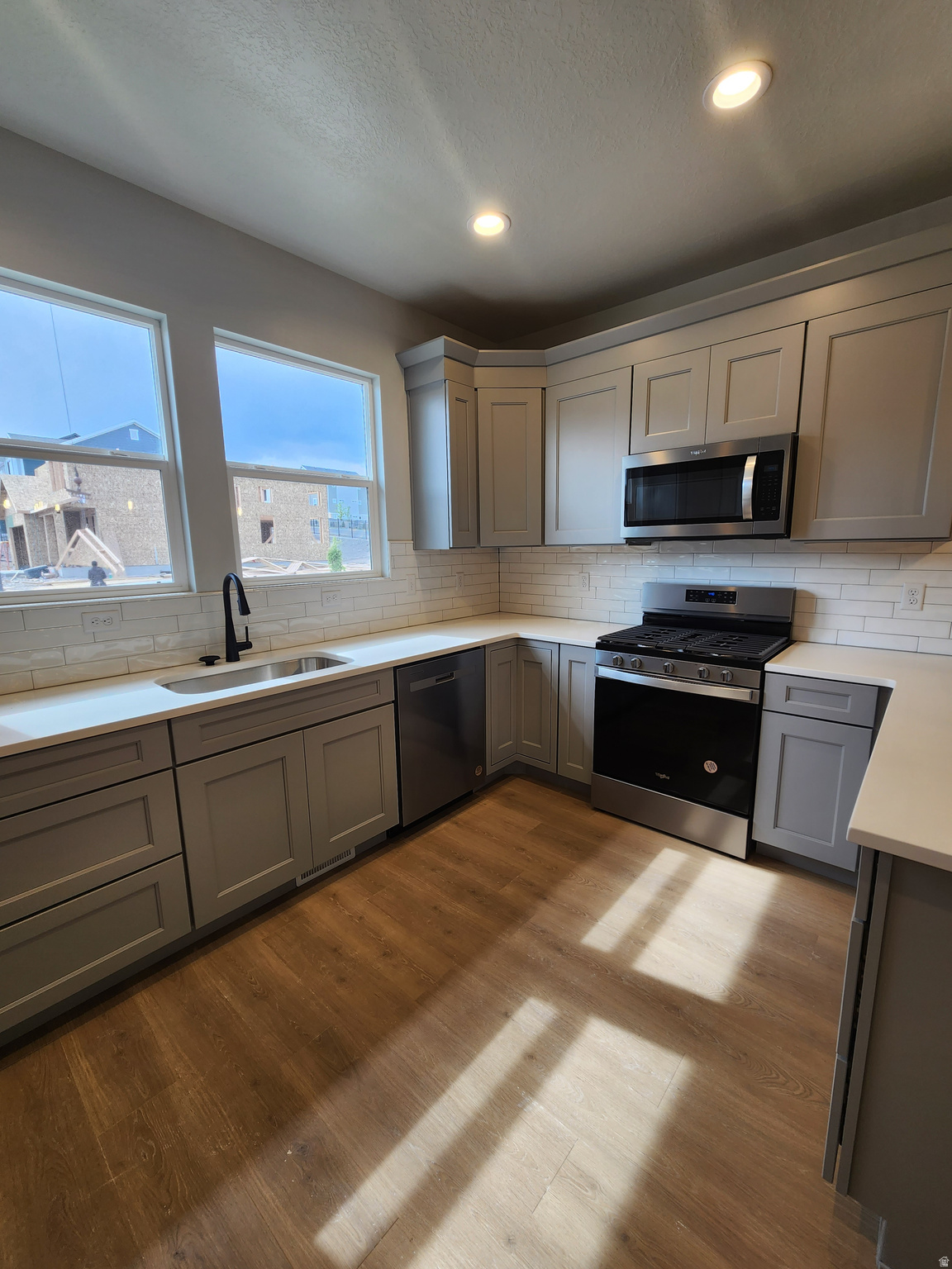 GARDNER POINT - Residential