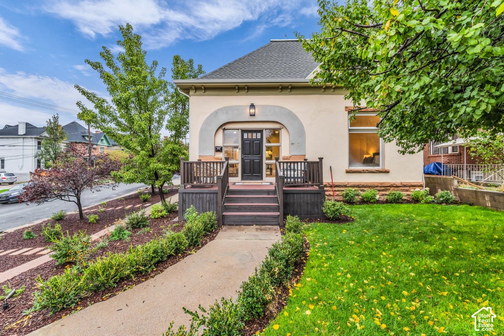 Photo of 903 E 1ST AVE N, Salt Lake City, UT 84103 (MLS # 2191988)