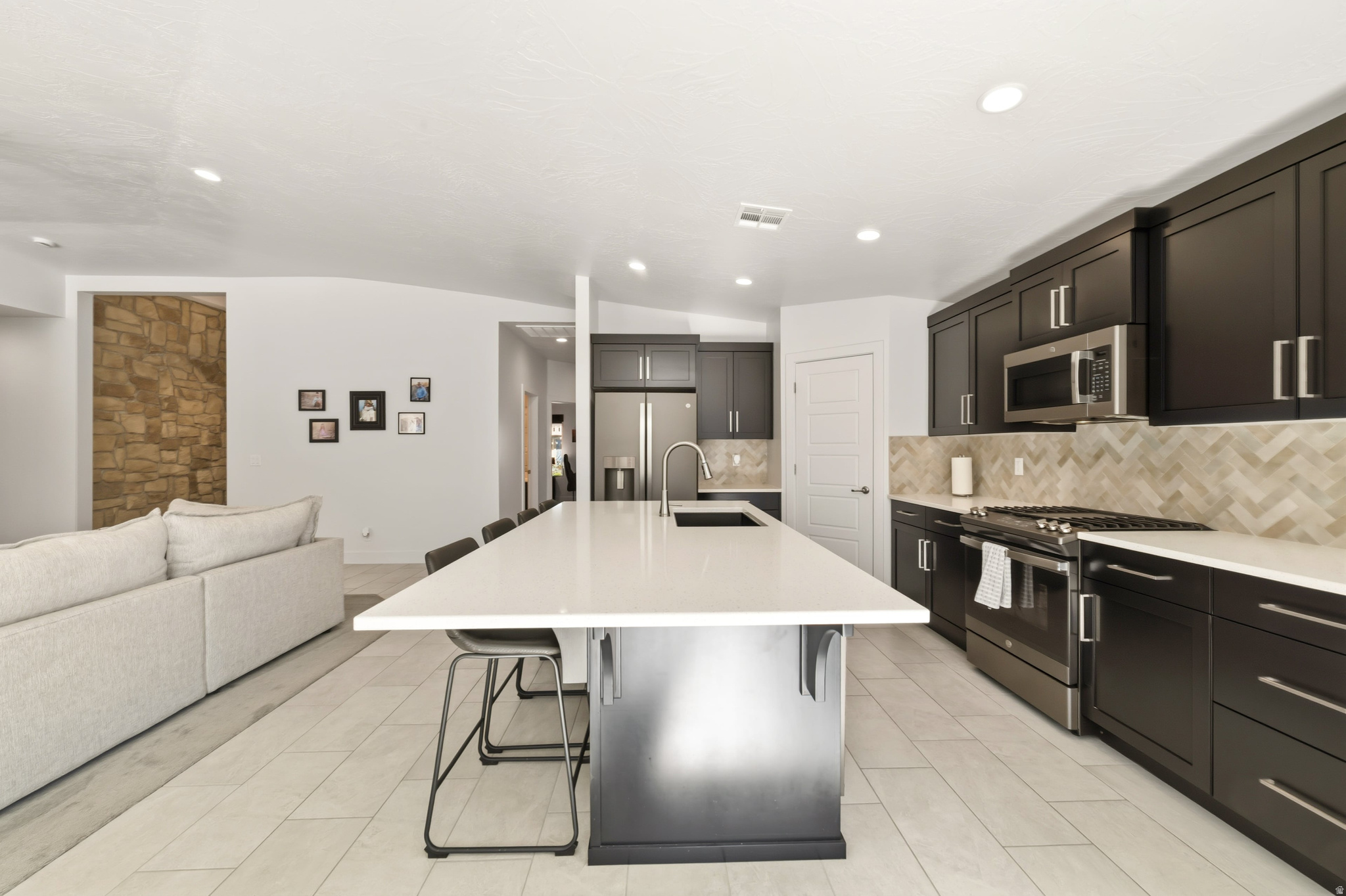 SAND RIDGE PH 4 - Residential