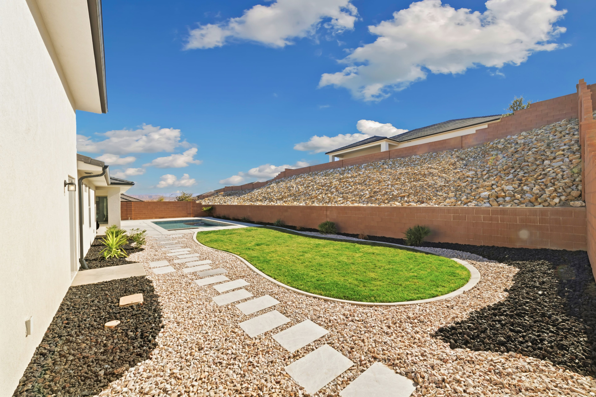 SAND RIDGE PH 4 - Residential