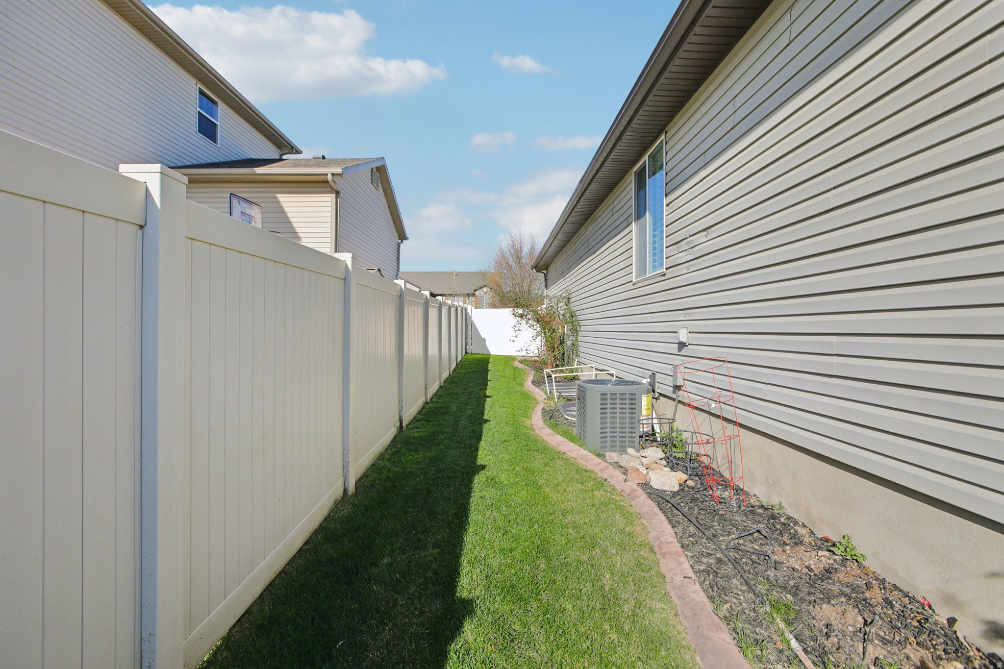 OQUIRRH HIGHLANDS - Residential