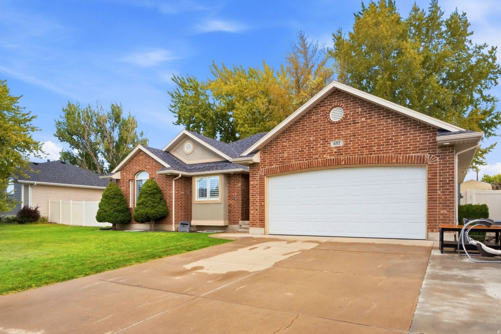 Photo of 652 N 2750 W, West Point, UT 84015 (MLS # 2185820)