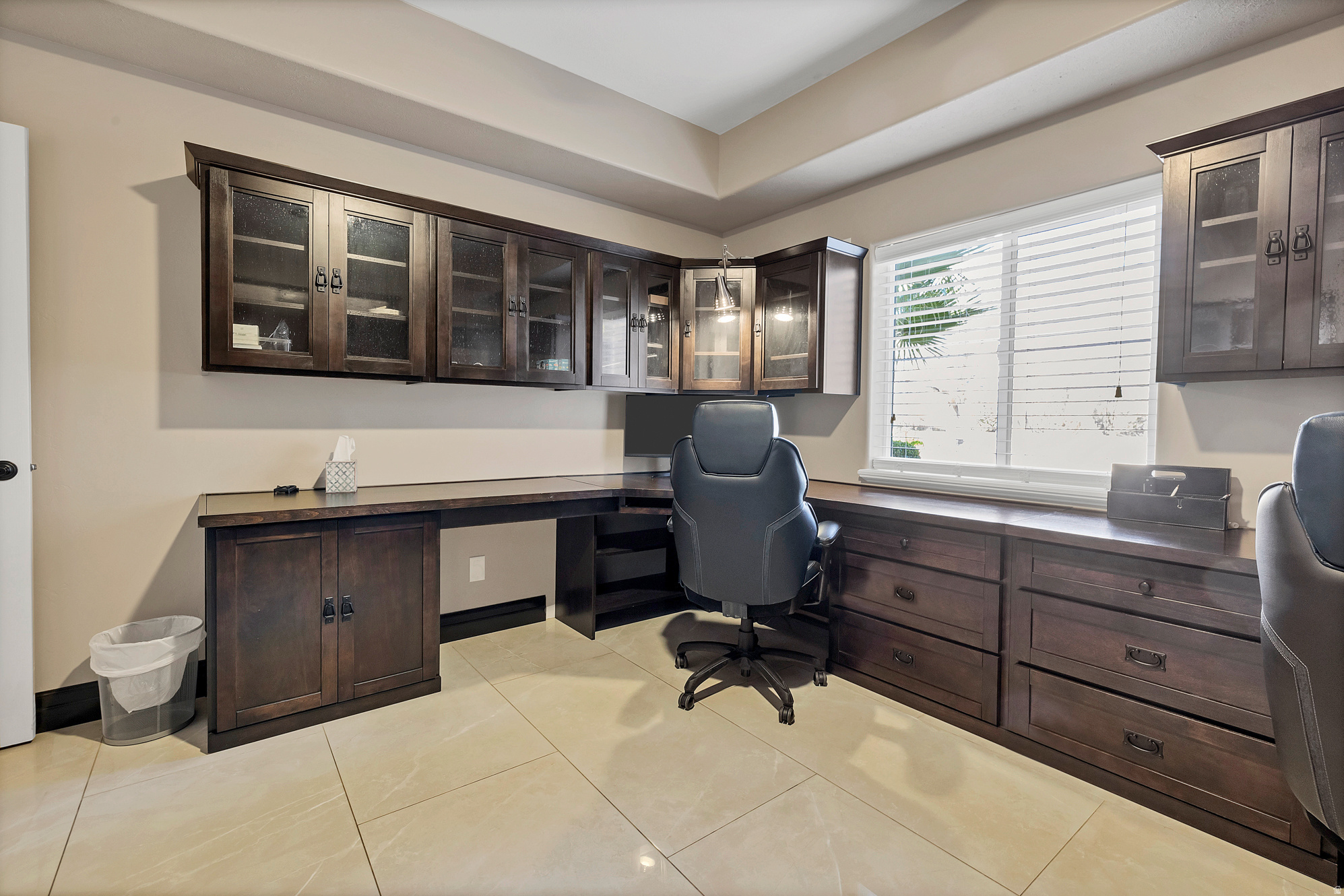 RIVER FRONT EST - Residential