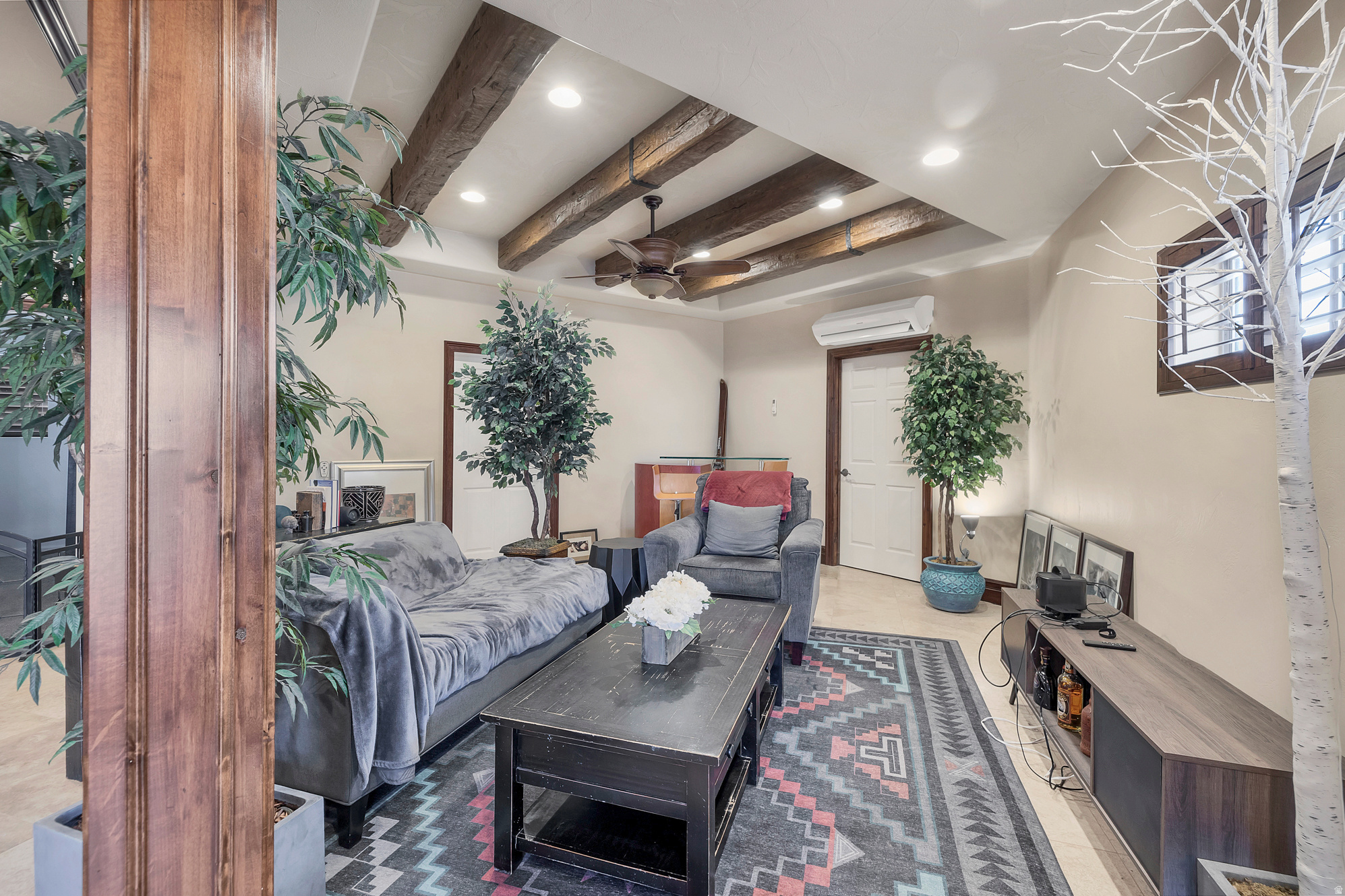 RIVER FRONT EST - Residential