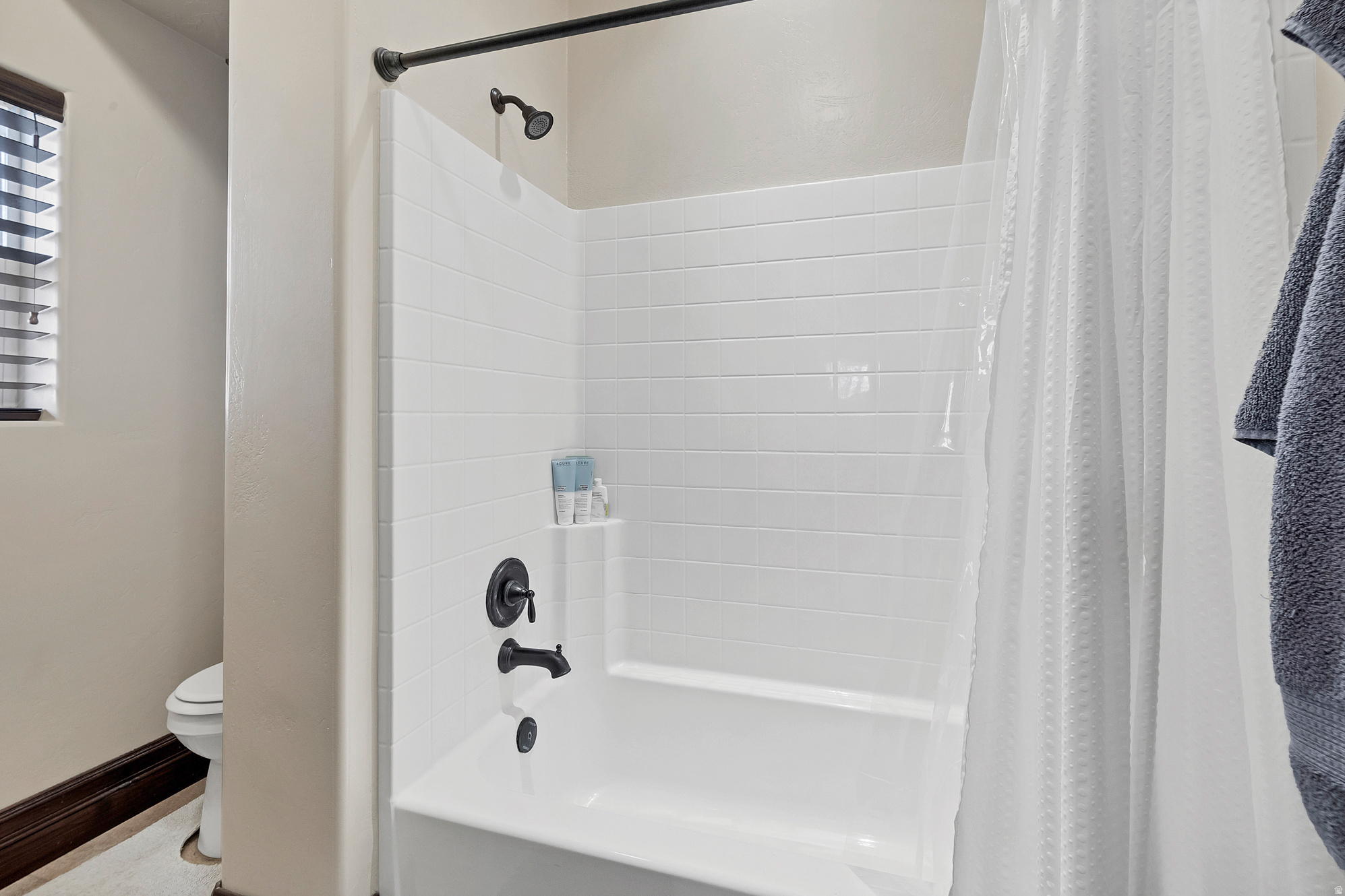 RIVER FRONT EST - Residential