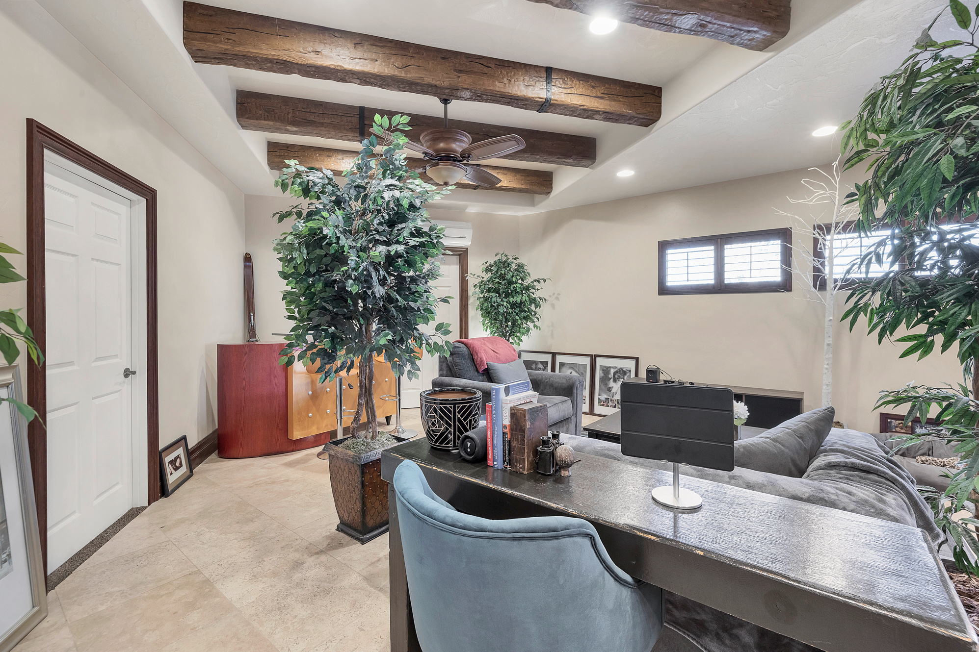 RIVER FRONT EST - Residential