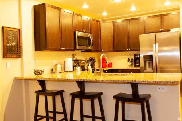 GIANT STEPS CONDOMINIUMS - Residential