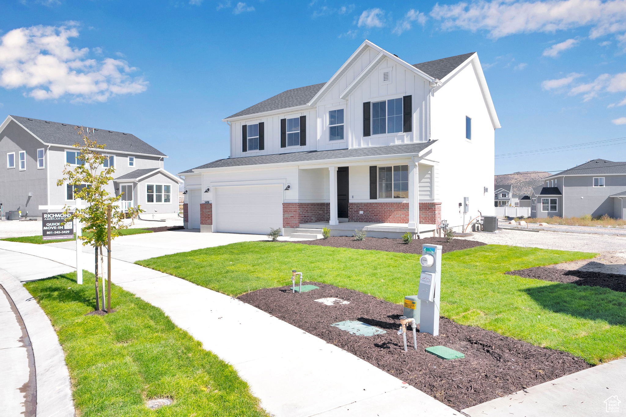 PONY EXPRESS ESTATES - Residential