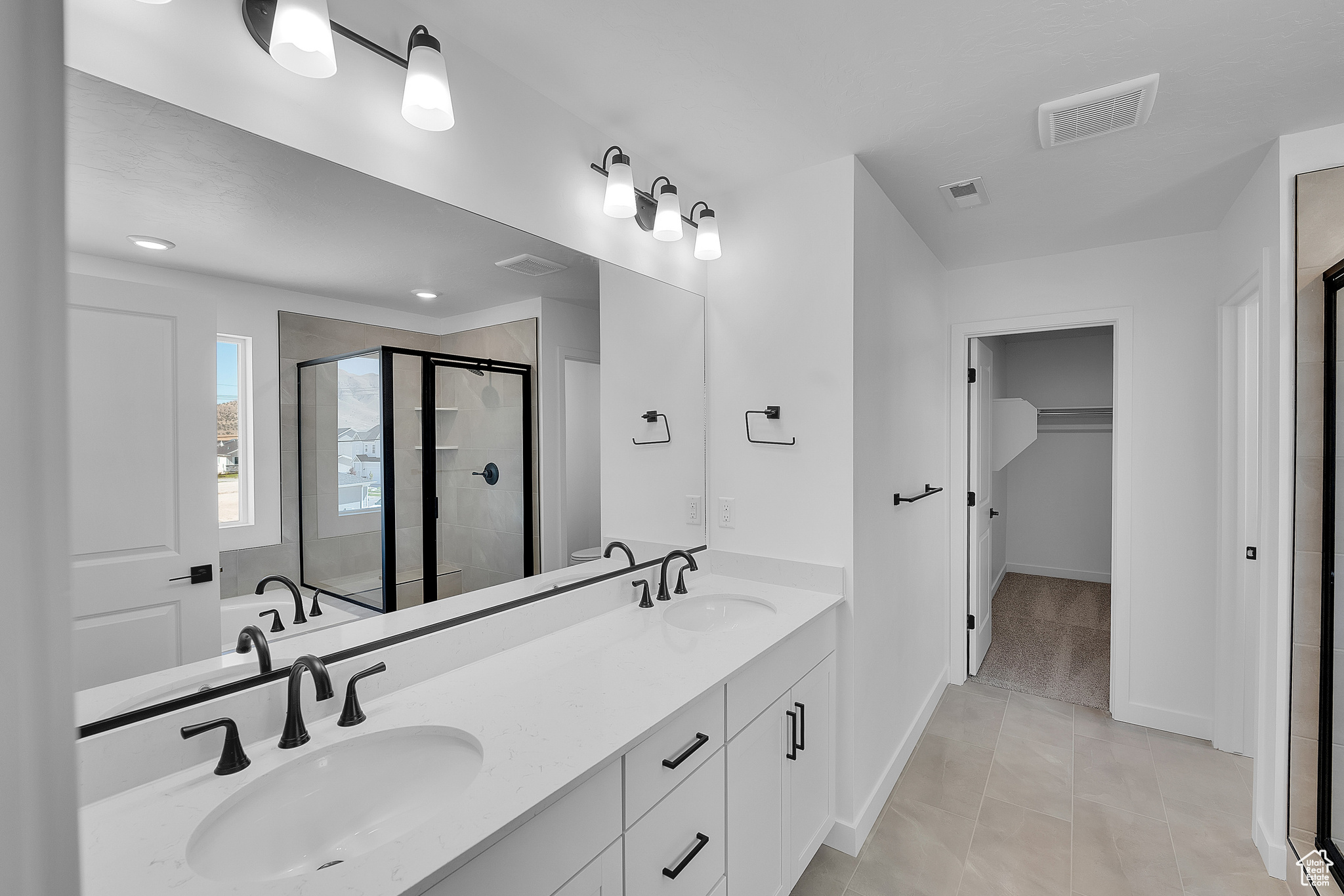 PONY EXPRESS ESTATES - Residential