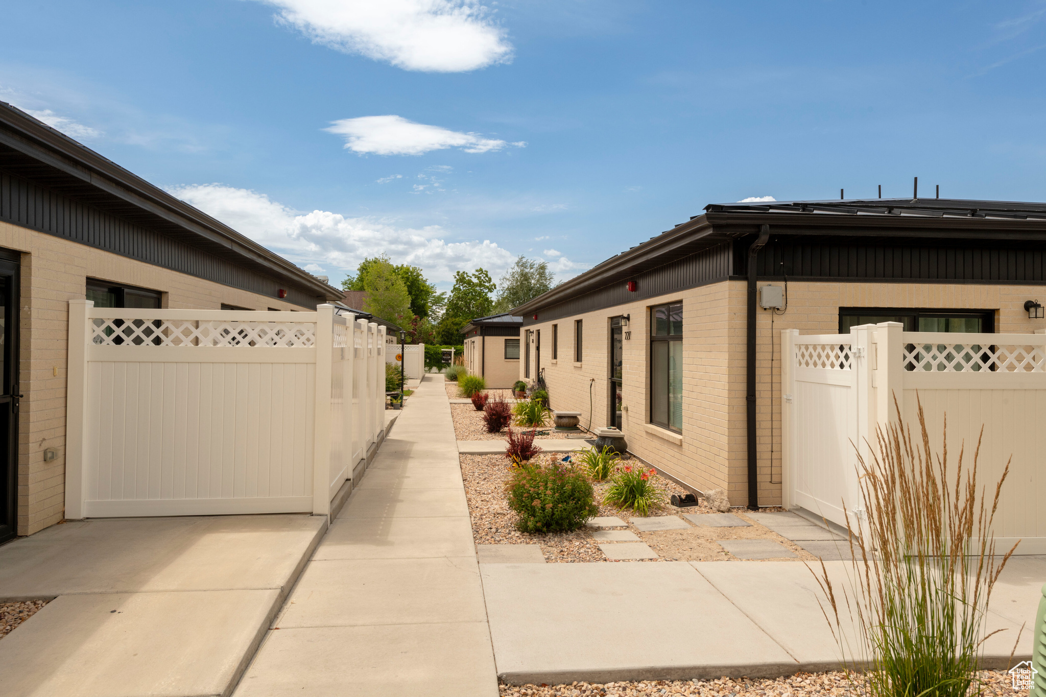 CAPRI PARK HOMES 2 - Residential