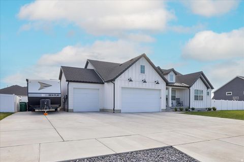 Tiny photo for 3277 W 775 N, Layton, UT 84041 (MLS # 2123577)