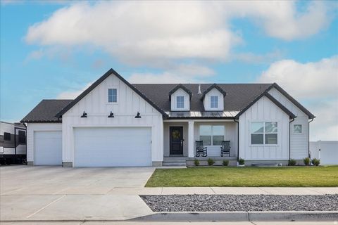 Tiny photo for 3277 W 775 N, Layton, UT 84041 (MLS # 2123577)