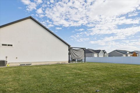 Tiny photo for 3277 W 775 N, Layton, UT 84041 (MLS # 2123577)