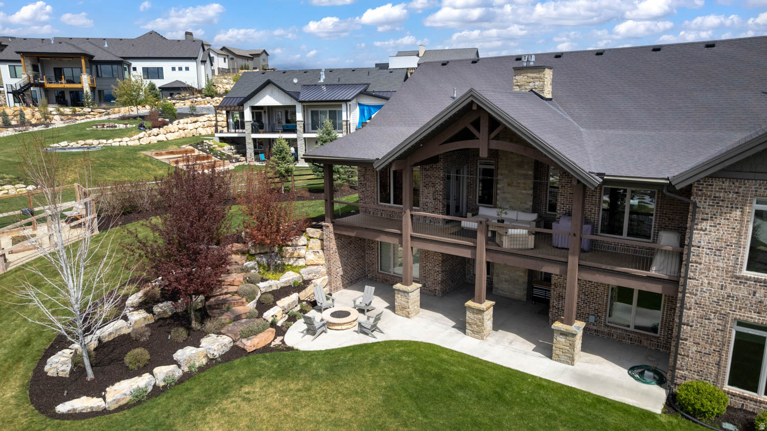 CROSSINGS LAKE CREEK - Residential
