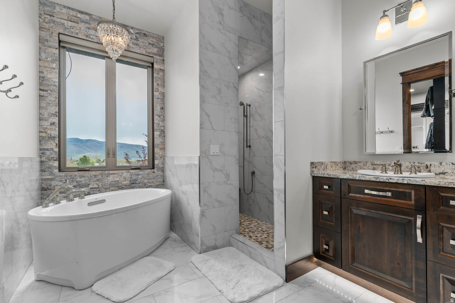 CROSSINGS LAKE CREEK - Residential