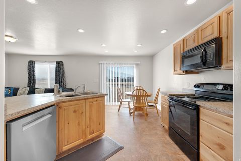 Tiny photo for 1884 E 280 S, Spanish Fork, UT 84660 (MLS # 2134663)