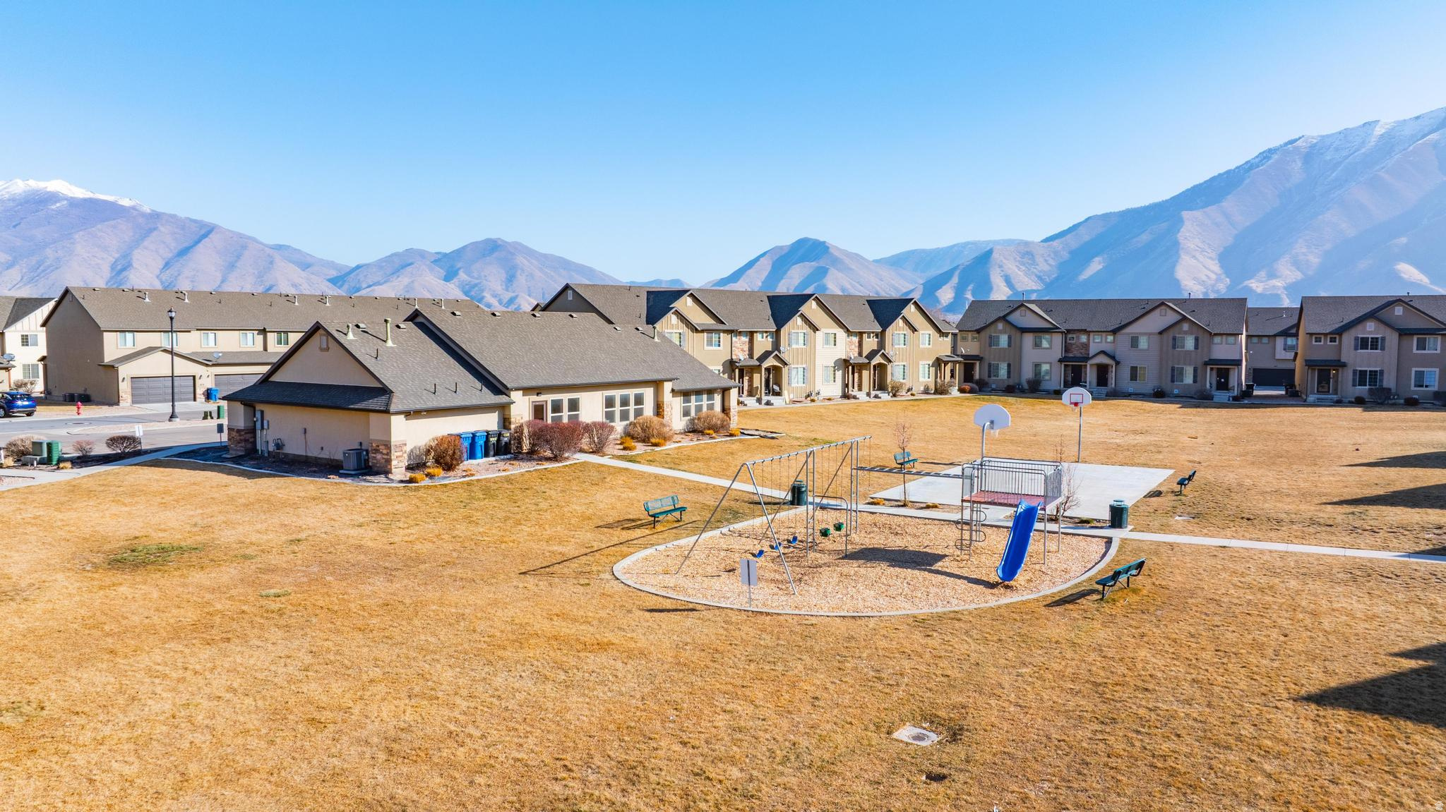 MAPLE MOUNTAIN - Residential