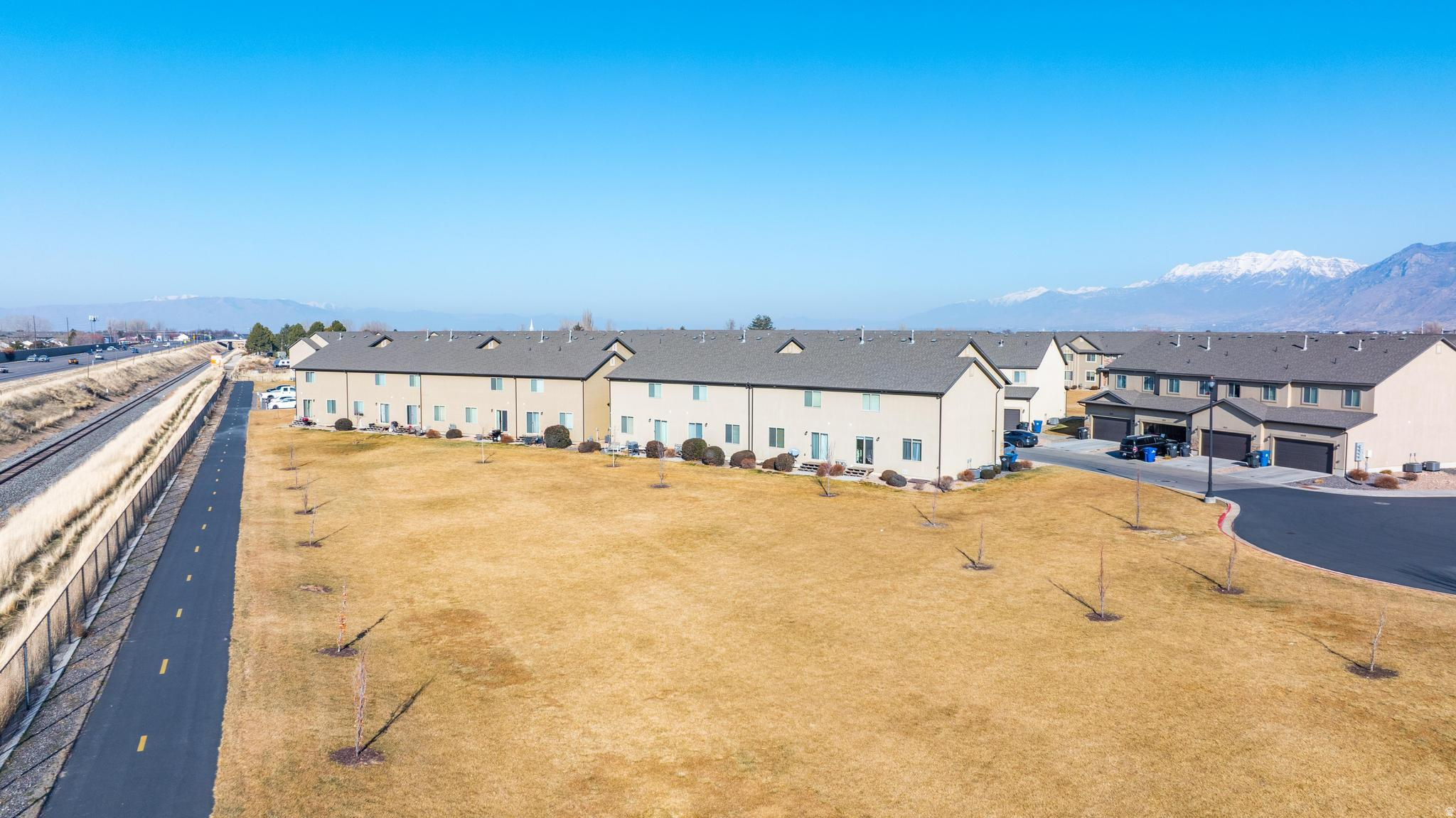 MAPLE MOUNTAIN - Residential