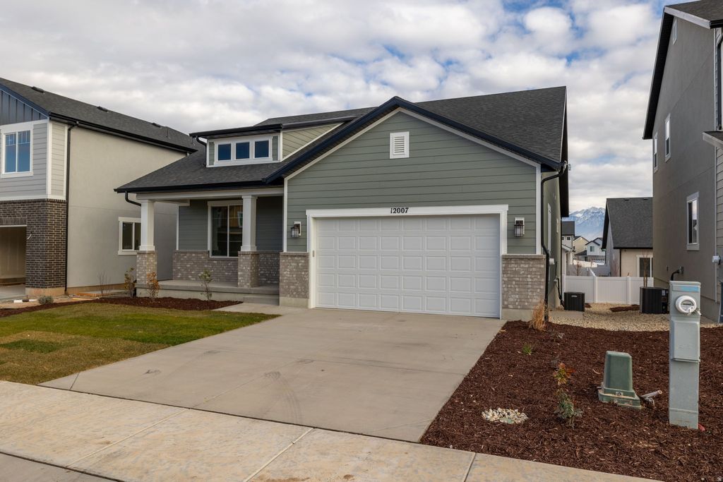 Photo of 12007 S MOUNT MORAN WAY #605, Herriman, UT 84096 (MLS # 2126848)