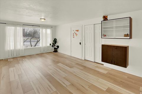 Tiny photo for 971 E 10600 S, Sandy, UT 84094 (MLS # 2125420)