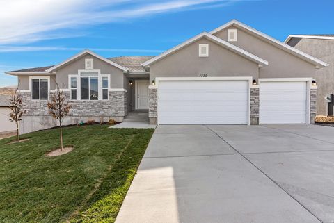 Photo of 1648 S WINDSONG DR #367, Santaquin, UT 84655 (MLS # 2127673)