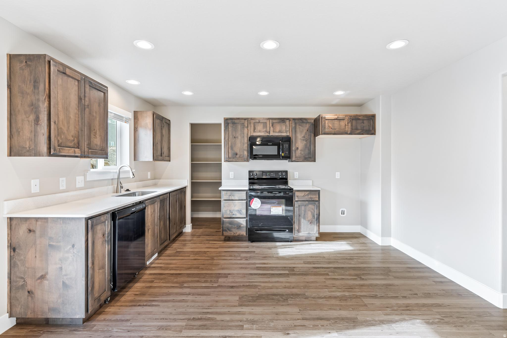 SUMMIT RIDGE THE HILLS - Residential