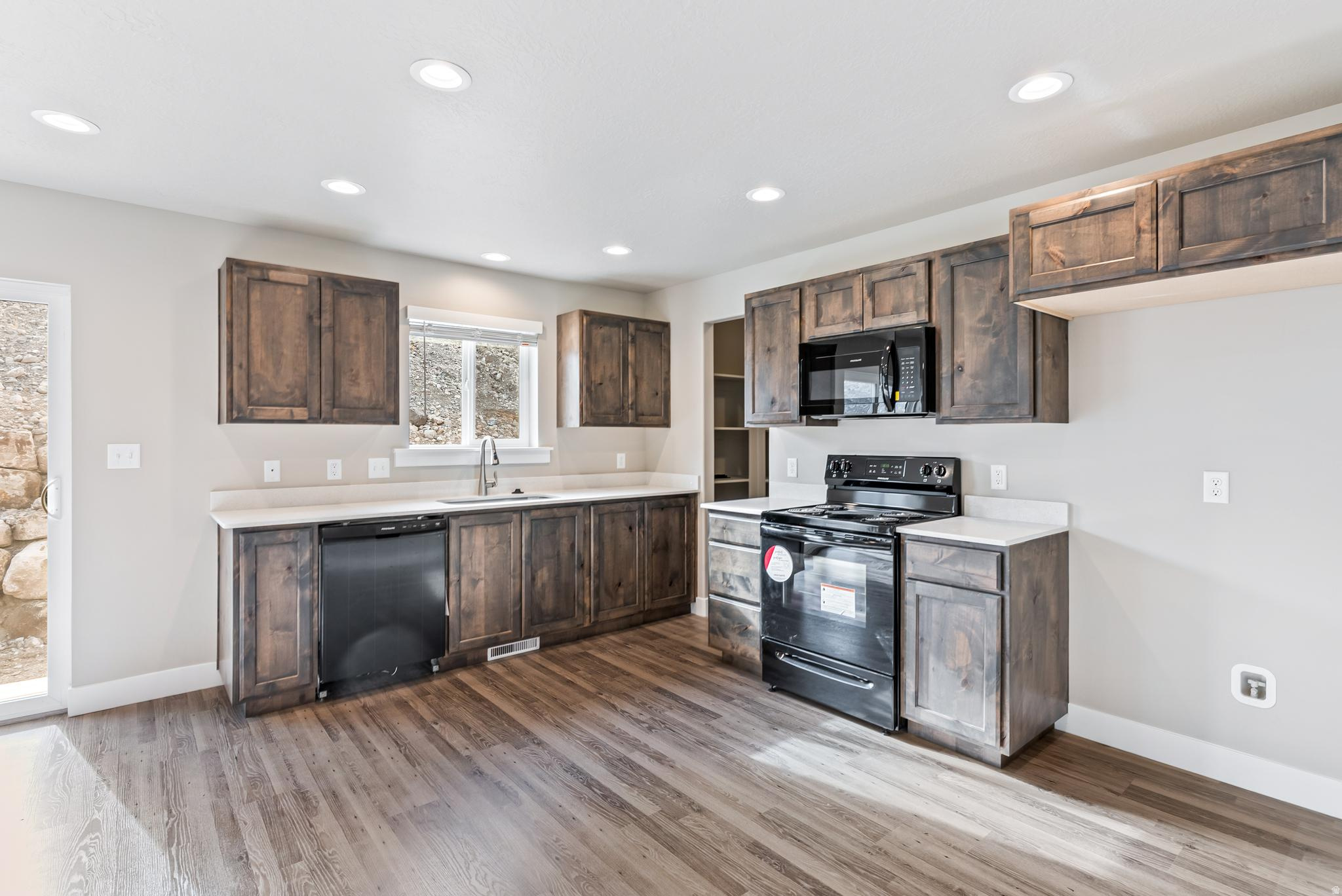 SUMMIT RIDGE THE HILLS - Residential