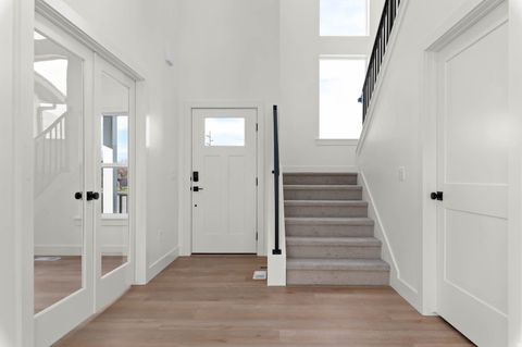 Tiny photo for 2237 E PARKSIDE CIR S, South Ogden, UT 84403 (MLS # 2130955)