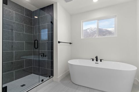 Tiny photo for 2237 E PARKSIDE CIR S, South Ogden, UT 84403 (MLS # 2130955)