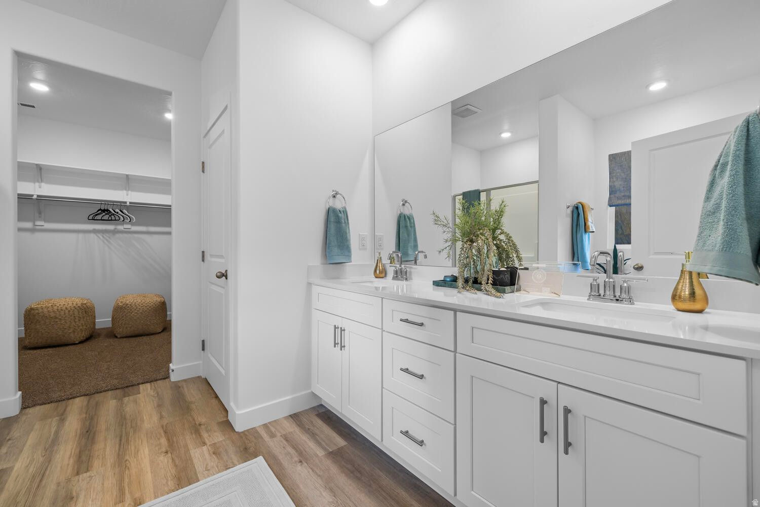 LONG VALLEY - Residential