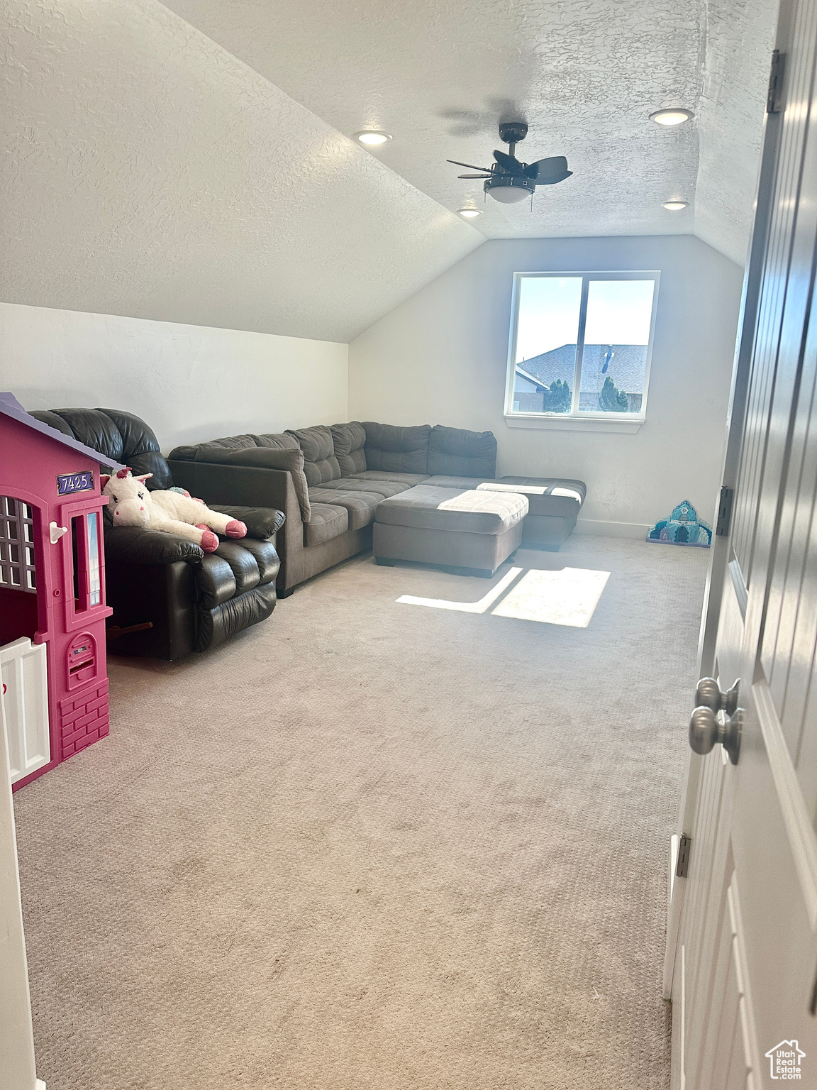 HUNTER HOLLOW SUBDIVISION - Residential