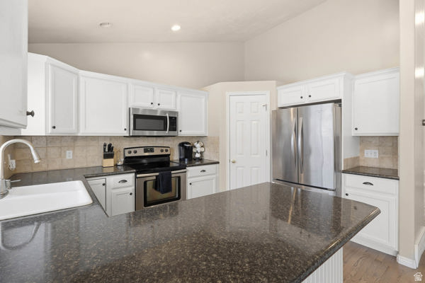 LEXINGTON PARK - Residential