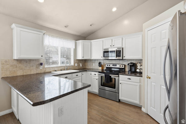 LEXINGTON PARK - Residential