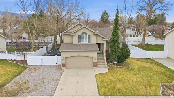 LEXINGTON PARK - Residential