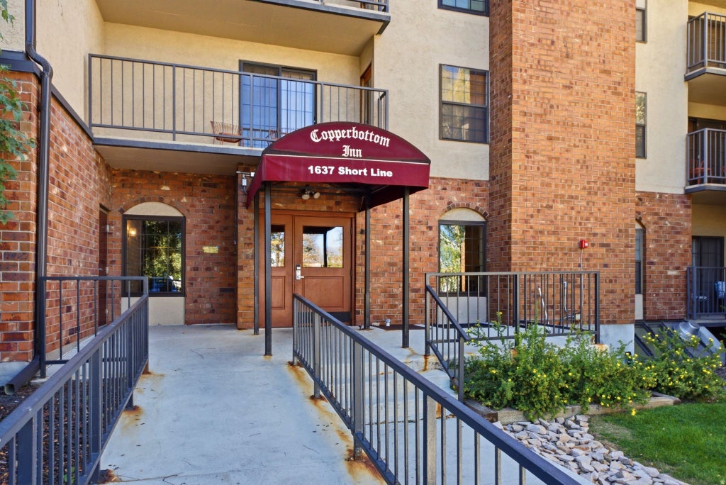 Photo of 1637 SHORTLINE RD #106, Park City, UT 84060 (MLS # 2183925)