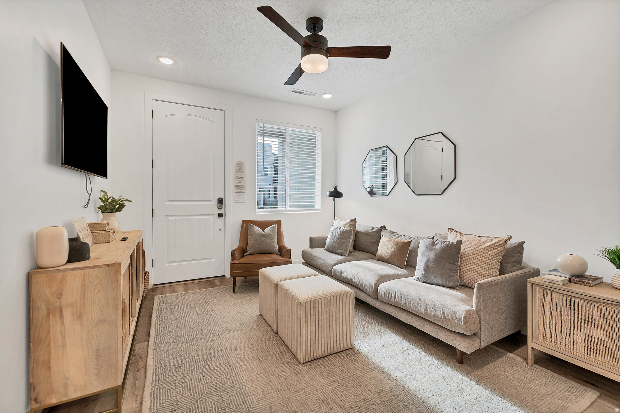 DESERT COLOR RESORT - Residential