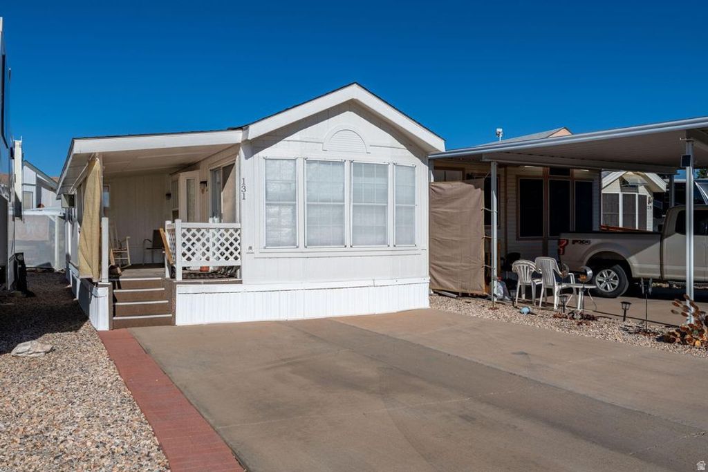 Photo of 1225 N DIXIE DOWNS RD #101, Saint George, UT 84770 (MLS # 2133336)