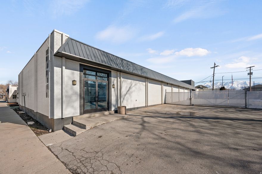 Fantastic warehouse/office space that can support many different business uses. Breakroom and an amazing fenced lot with a bay door in the back. Ample street parking and central Salt Lake location with quick access to freeways.