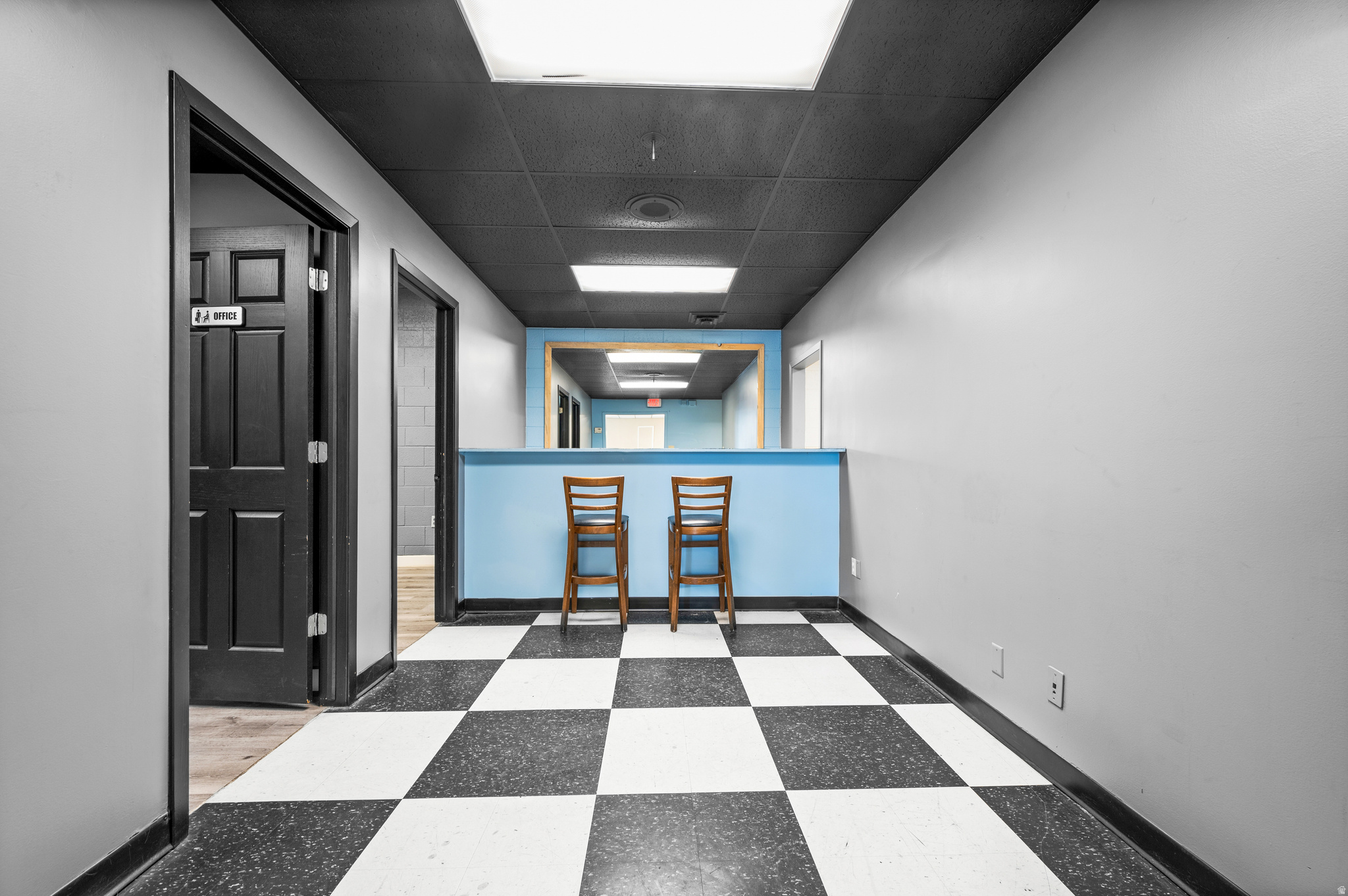 COLUMBIA SUB - Commercial Lease