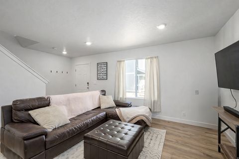 Tiny photo for 424 N ARTESIAN W, Lehi, UT 84048 (MLS # 2127480)