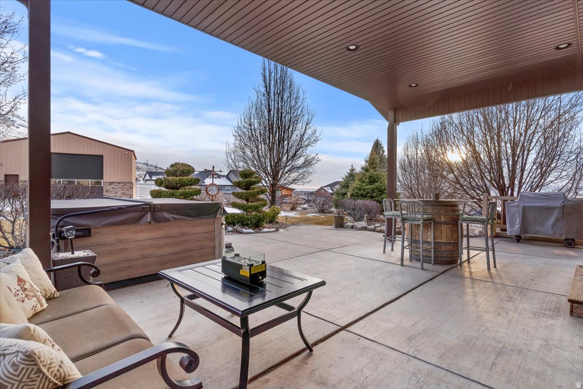 MAPLE HILLS - Residential